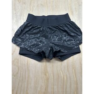 Women's Lululemon Fabled Forest Short Size 6 Black Lace Cut Out Pockets Stretch